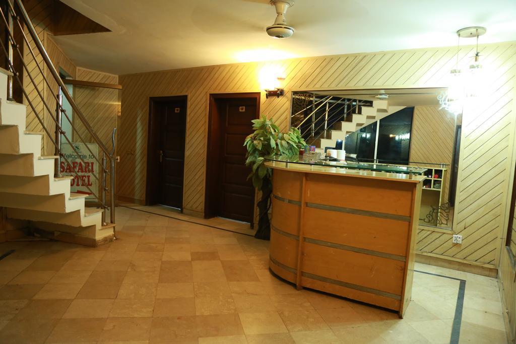 Safari Hotel Upper Mall Lahor Kültér fotó